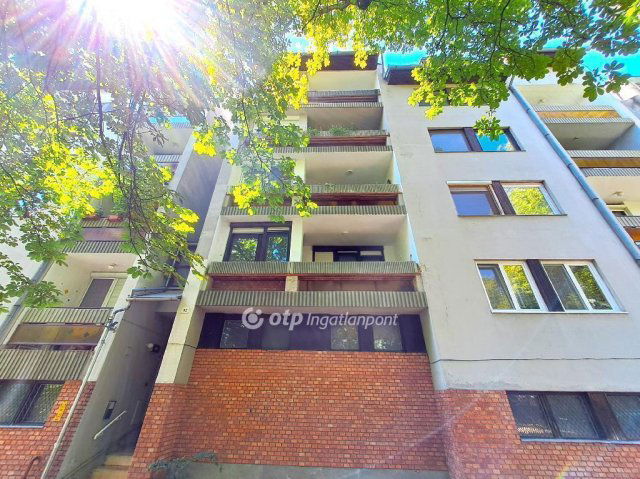 Eladó téglalakás, Kecskeméten 71 M Ft, 3 szobás