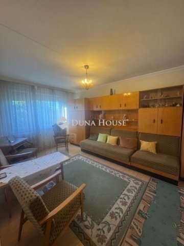 Eladó panellakás, Debrecenben 79 M Ft, 5 szobás