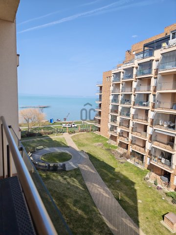 Eladó téglalakás, Siófokon 98 M Ft, 2 szobás