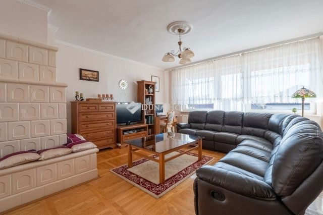 Eladó családi ház, Vértessomlón 149.9 M Ft, 7 szobás