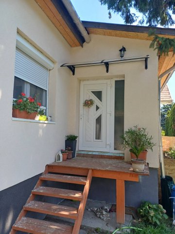 Eladó családi ház, Pilisvörösváron 83 M Ft, 2+1 szobás