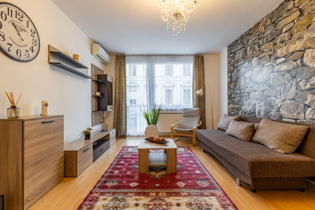 Eladó téglalakás, Budapesten, VII. kerületben 83.9 M Ft