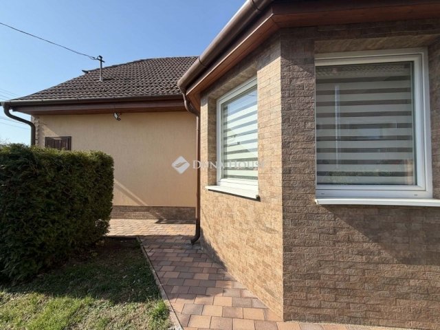 Eladó családi ház, Pilisen 125 M Ft, 5 szobás