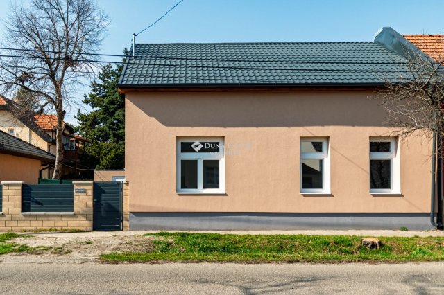 Eladó ikerház, Budapesten, XVIII. kerületben, Honvéd utcában