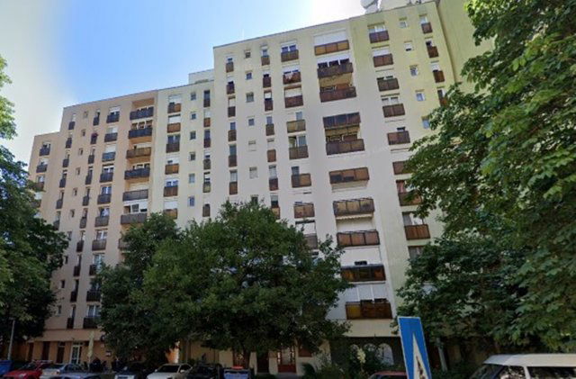 Eladó panellakás, Kaposváron 22 M Ft, 1+1 szobás