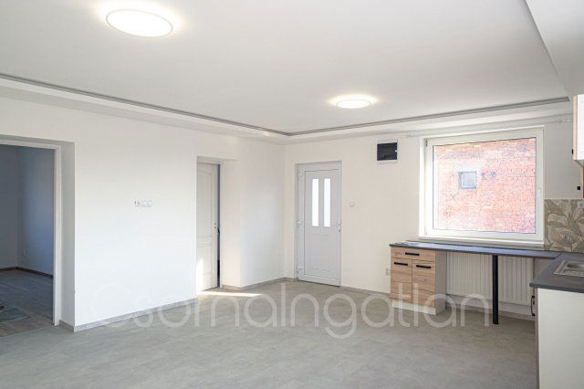 Eladó családi ház, Csornán 67.5 M Ft, 4 szobás