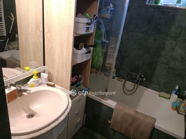 Eladó családi ház, Isaszegen 68 M Ft, 2 szobás