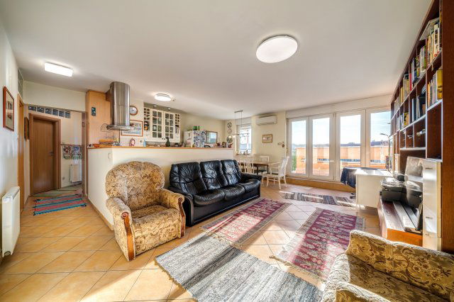 Eladó téglalakás, Budapesten, XIII. kerületben, Jász utcában