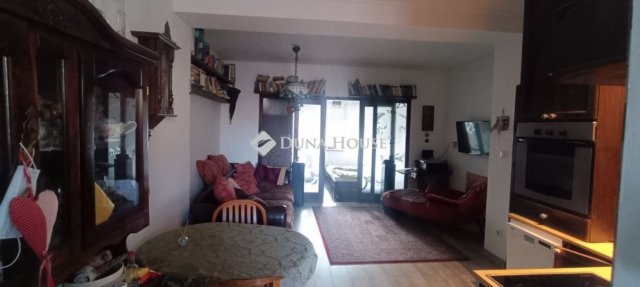 Eladó téglalakás, Szombathelyen 46.5 M Ft, 3 szobás