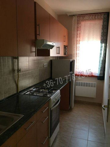 Kiadó téglalakás, albérlet, Békéscsabán 90 E Ft / hó