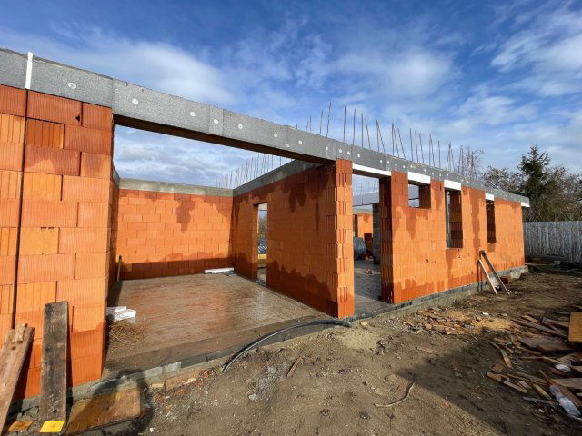 Eladó ikerház, Debrecenben 99 M Ft, 4 szobás