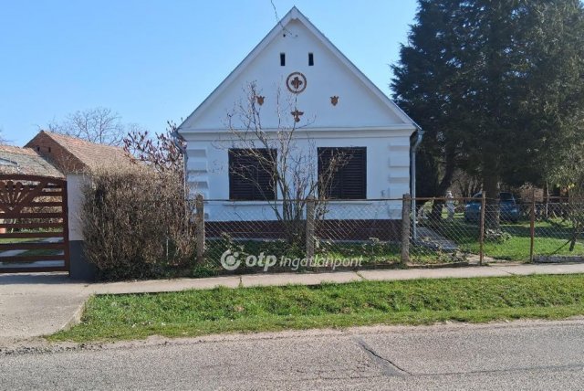 Eladó családi ház, Somogysárdon 17.5 M Ft, 2 szobás