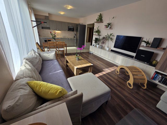 Eladó téglalakás, Székesfehérvárott 89.9 M Ft, 3 szobás