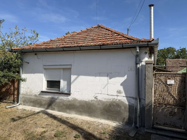 Eladó családi ház, Sarkadon 8.99 M Ft, 3 szobás