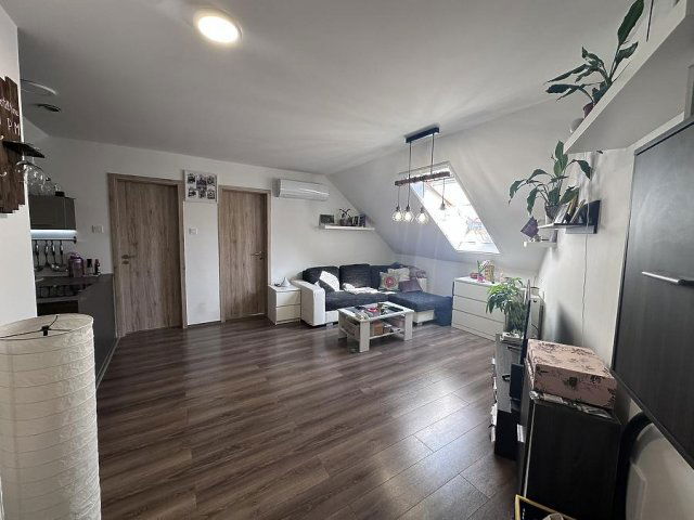 Eladó téglalakás, IV. kerületben, Lebstück Mária utcában