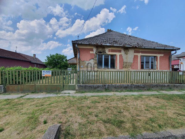Eladó családi ház, Nagyvarsányon 7 M Ft, 2 szobás