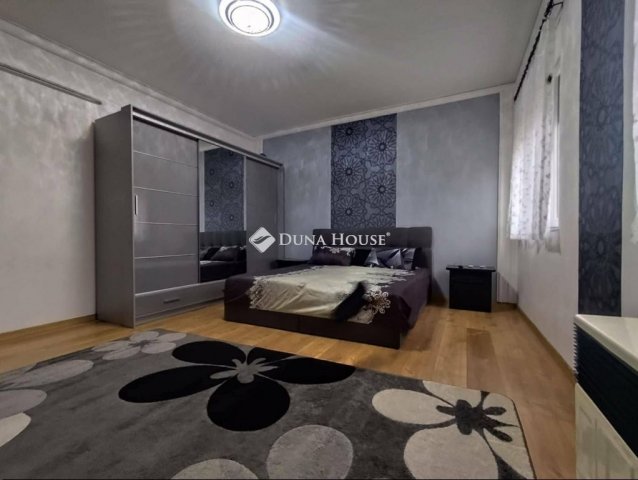 Eladó téglalakás, Kecskeméten 46 M Ft, 3 szobás