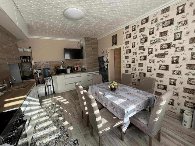 Eladó téglalakás, Tatabányán 53 M Ft, 2 szobás