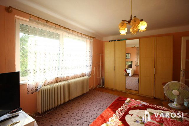 Eladó családi ház, Forráskúton 65 M Ft, 6 szobás