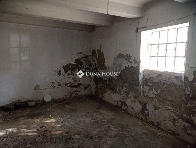 Eladó családi ház, Zalaegerszegen 60 M Ft, 5 szobás