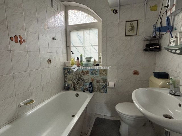 Eladó családi ház, Ráckevén 42 M Ft, 4 szobás