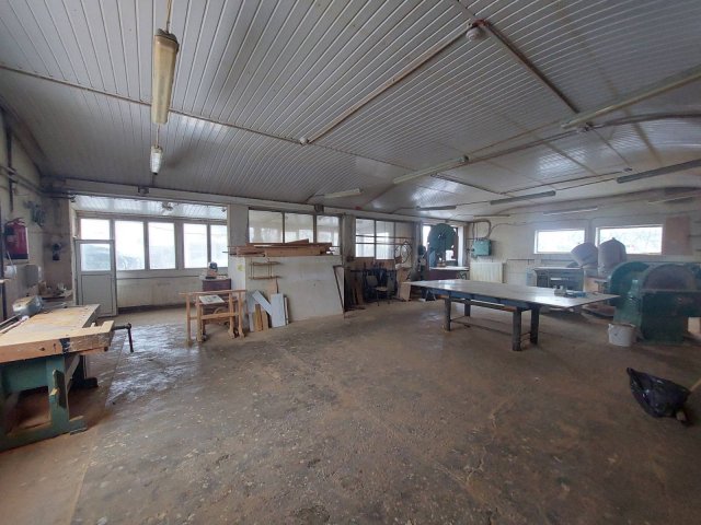 Eladó ipari ingatlan, Szigetszentmiklóson 84.9 M Ft