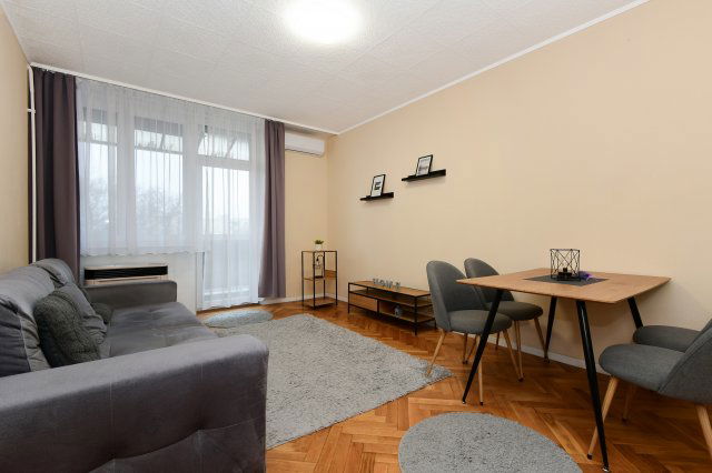 Eladó téglalakás, XXI. kerületben, Kolozsvári utcában