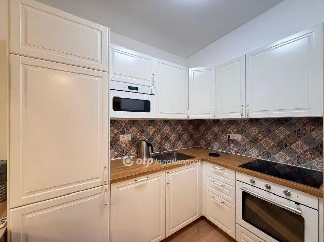 Eladó téglalakás, Budapesten, XI. kerületben 104.9 M Ft