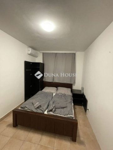 Eladó téglalakás, Budapesten, VI. kerületben 178 M Ft, 3 szobás