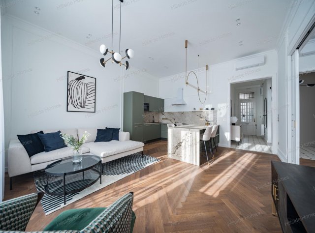 Eladó téglalakás, Budapesten, VI. kerületben 199.9 M Ft