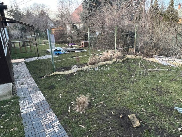 Eladó nyaraló, Velencén 29.85 M Ft, 2 szobás