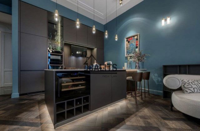 Kiadó téglalakás, albérlet, V. kerületben, Október 6. utcában