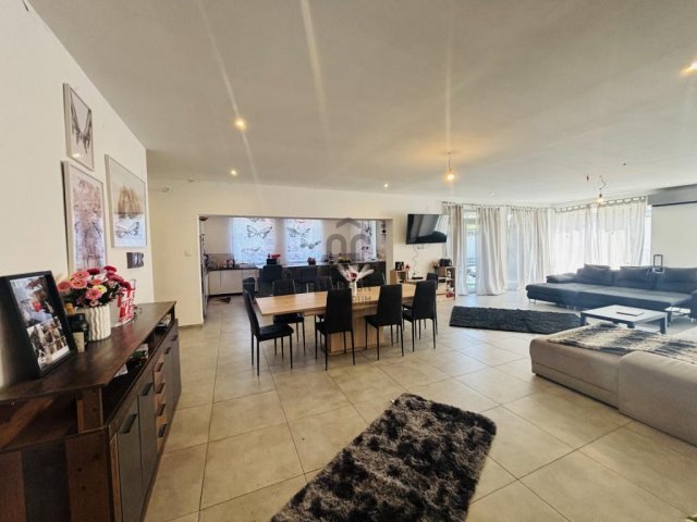 Eladó családi ház, Cegléden 99.9 M Ft, 4 szobás