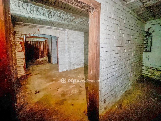 Eladó nyaraló, Téten 5.8 M Ft, 1+1 szobás / költözzbe.hu