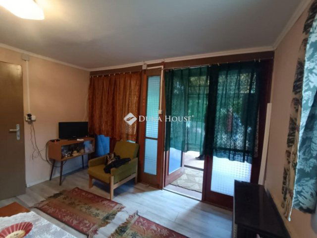 Eladó nyaraló, Lakitelken, Buzogány utcában 18 M Ft, 2 szobás