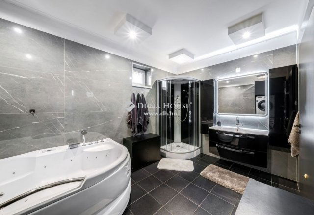 Eladó családi ház, Dabason 186 M Ft, 4 szobás