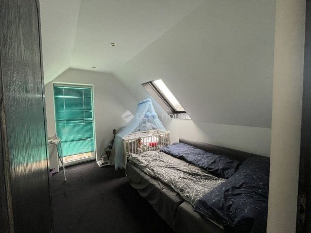 Eladó családi ház, Nyergesújfaluban 39.9 M Ft, 3 szobás