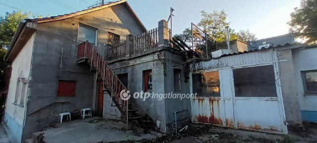 Eladó családi ház, Érden 62 M Ft, 6+1 szobás