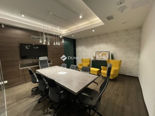 Eladó iroda, Budapesten, VIII. kerületben 369 M Ft