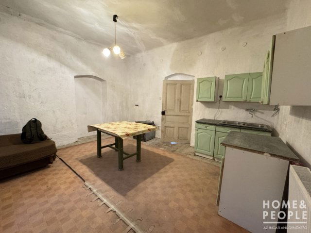 Eladó családi ház, Kübekházán 21.9 M Ft, 3 szobás