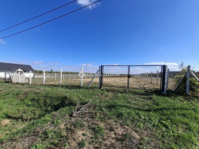 Eladó családi ház, Tápióságon 58 M Ft, 4 szobás