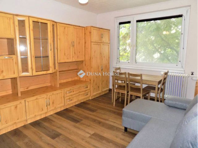 Kiadó panellakás, albérlet, Debrecenben 190 E Ft / hó, 2 szobás