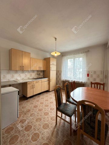 Eladó családi ház, Csornán 57.9 M Ft, 3 szobás