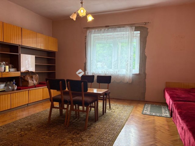 Eladó családi ház, Enyingen 40 M Ft, 1 szobás
