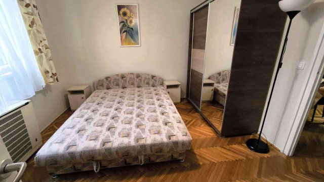 Kiadó téglalakás, albérlet, Debrecenben, Ibolya utcában