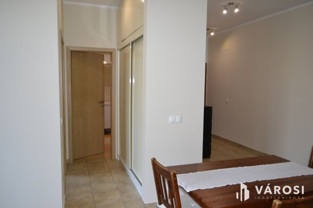 Eladó téglalakás, Herenden 58 M Ft, 2 szobás