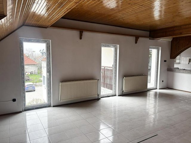 Eladó sorház, Budapesten, XV. kerületben 109 M Ft, 5 szobás