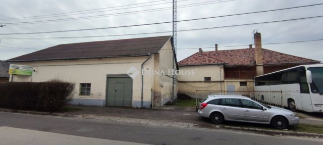 Eladó ipari ingatlan, Nagykőrösön 140 M Ft