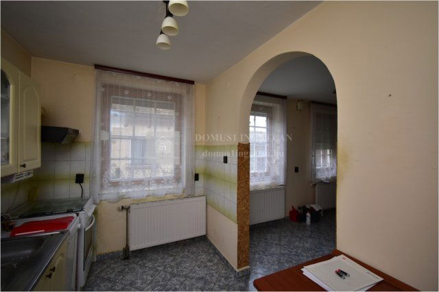 Eladó családi ház, Szombathelyen 69 M Ft, 4 szobás