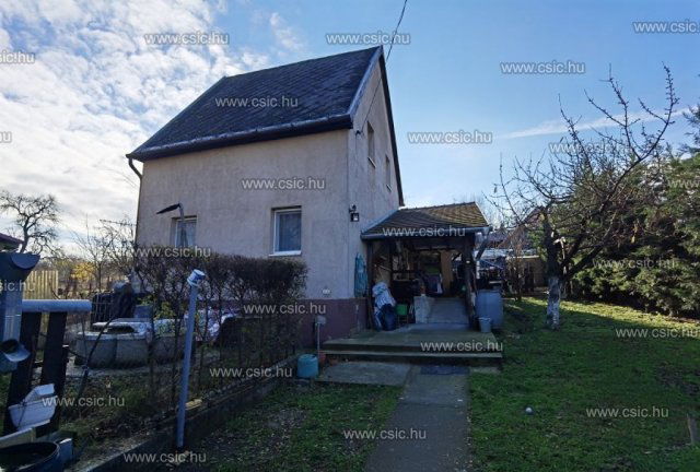 Eladó családi ház, Mogyoródon 51.9 M Ft, 3 szobás